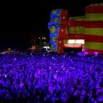 Las Falleras Mayores de Valencia anuncian cada año el inicio oficial de las Fallas desde las emblemáticas Torres de Serranos