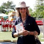  La Infanta Elena alza la voz en Youtube como nunca habrías imaginado