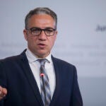 Elías Bendodo en la rueda de prensa posterior al Consejo de Gobierno de la Junta de Andalucía