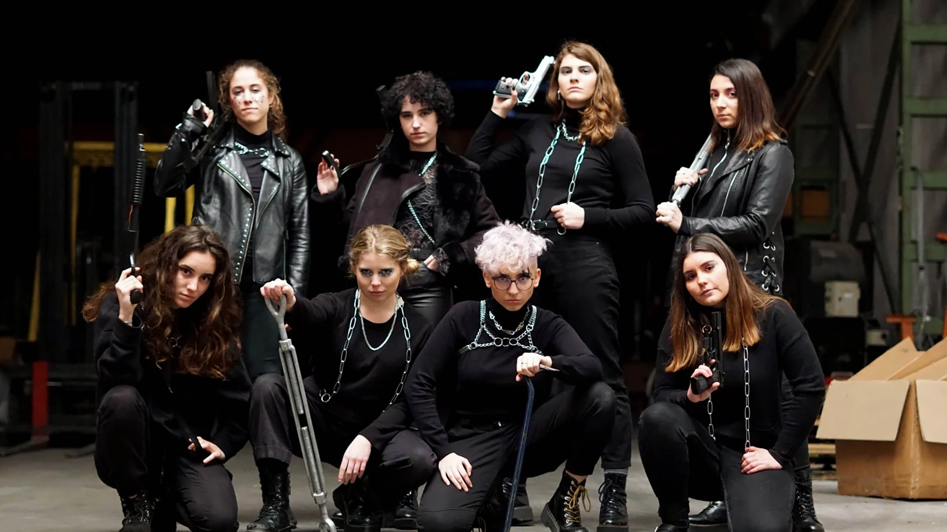 Alumnos de la UEMC durante el rodaje de la webserie "Cubiertos de Plata"