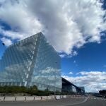 Edificio donde se encuentra la sede de Telefónica ubicada en Ronda de la Comunicación, Madrid
