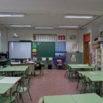 Una de las aulas completamente vacía perteneciente a un colegio de la Comunidad de Madrid donde permanecerán cerrados del 11 de marzo hasta -en principio- el próximo 23 de marzo para evitar que los escolares se contagien de coronavirus, en Madrid (España), a 10 de marzo de 2020.11 MARZO 2020;COLEGIO URUGUAY;MADRID;CORONAVIRUS;VIRUSJesús Hellín / Europa Press10/03/2020