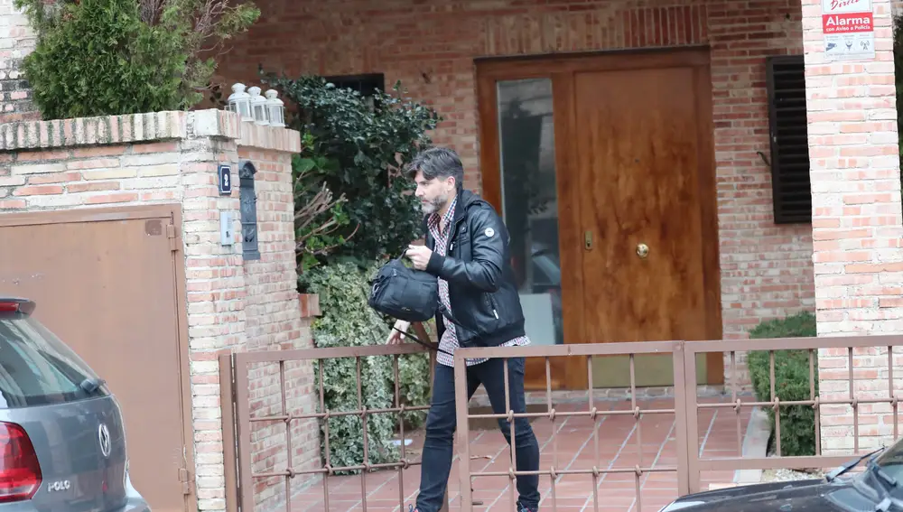 Toño Sanchís en la que fuera su casa de Villanueva del Pardillo