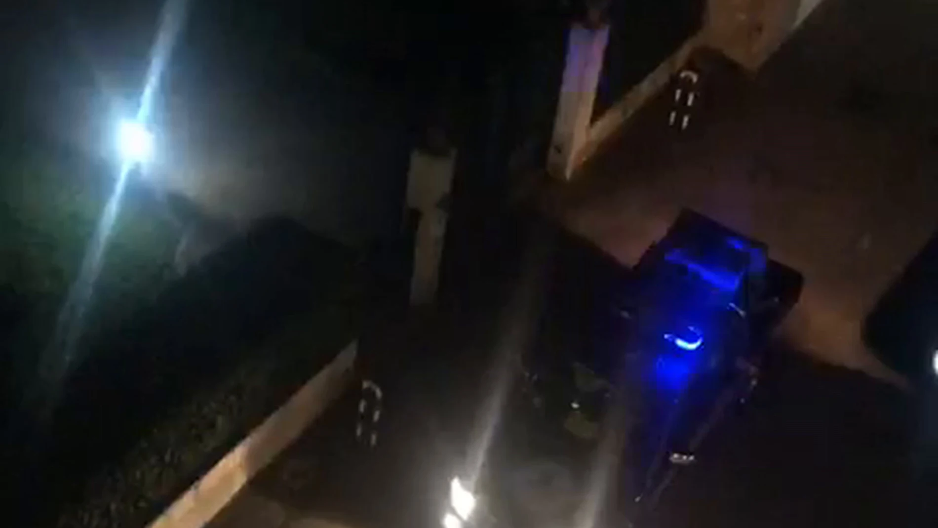 La Policía italiana patrulla las calles para advertir a la gente