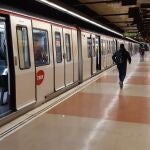 La estación de Metro Verdaguer la mañana de este miércoles con un 61% menos de pasajeros en la redTMB18/03/2020