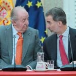 FOTO ARCHIVO: FELIPE VI Y JUAN CARLOS I PRESIDEN LA REUNIÓN DEL PATRONATO DE LA FUNDACIÓN COTEC