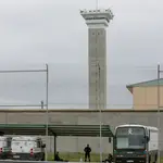 La UME desinfecta la Prisión de Soto del Real