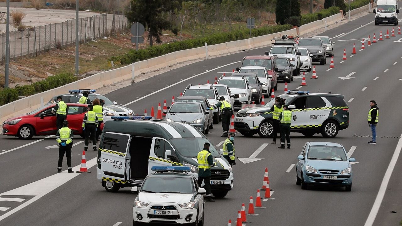 Un camionero atropella a un motorista, lo mata y se da la fuga