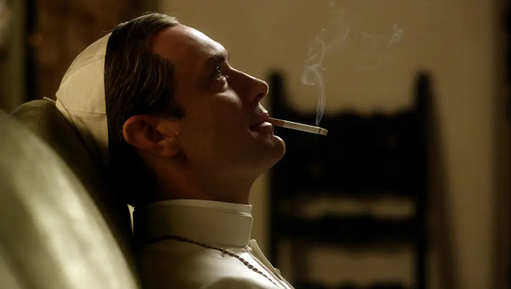 Jude Law protagoniza "The young pope" de Paolo Sorrentino