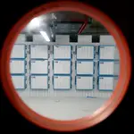 Cámaras funerarias en el edificio conocido como El Dónut de la Ciudad de la Justicia, puesto a disposición como nueva morgue provisional