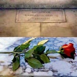 Una rosa roja en la tumba del pintor Rafael Sanzio durante cada día de 2020 para conmemorar su muerte