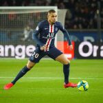 Layvin Kurzawa con el PSG.