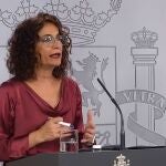 La ministra portavoz de Hacienda del Gobierno, María Jesús Montero, tras la reunión extraordinaria del Consejo de Ministros extraordinario