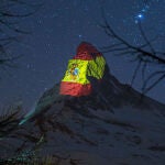 Zermatt rinde homenaje a España