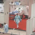 Hospital de IFEMA, pabellones 7 y 9 medicalizados. Personal sanitario, enfermos.