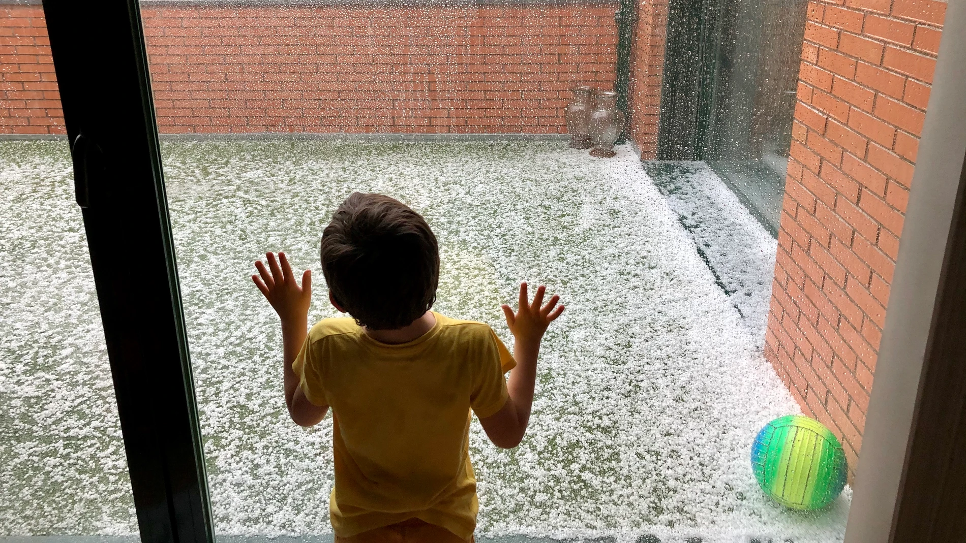 Tormenta de granizo en Arroyo de la Encomienda (Valladolid)
