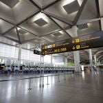 Vista de la T3 del aeropuerto de Málaga completamente vacía
