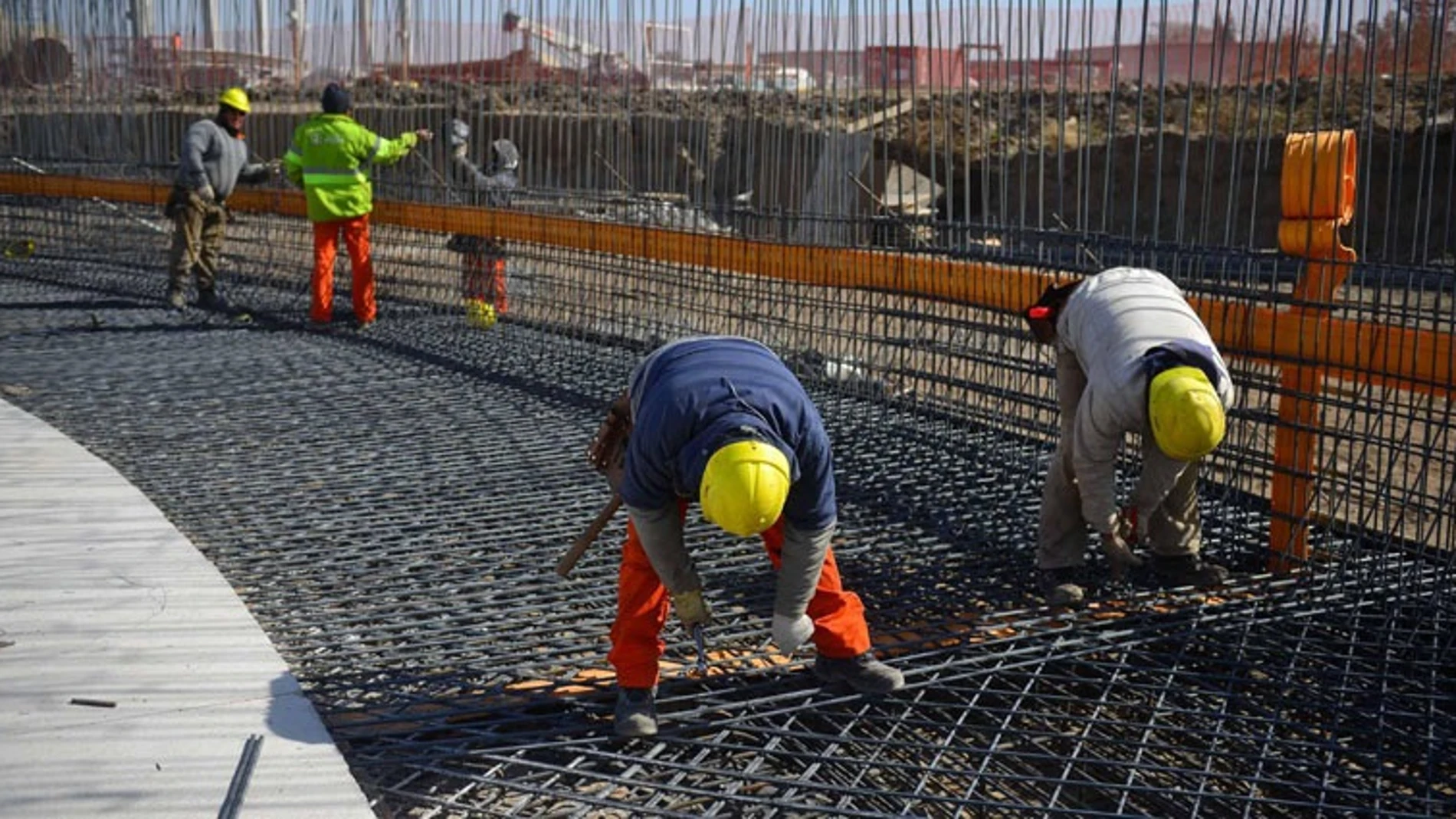 Economía/Macro.- La obra pública se desploma un 32% al cierre de marzo, en el inicio de la crisis