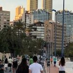 Imagen de la playa de Benidorm el pasado fin de semana, el primero de la desescaladaCS04/05/2020