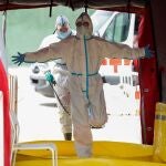 Labores de desinfección en ambulancias durante la crisis del coronavirus
