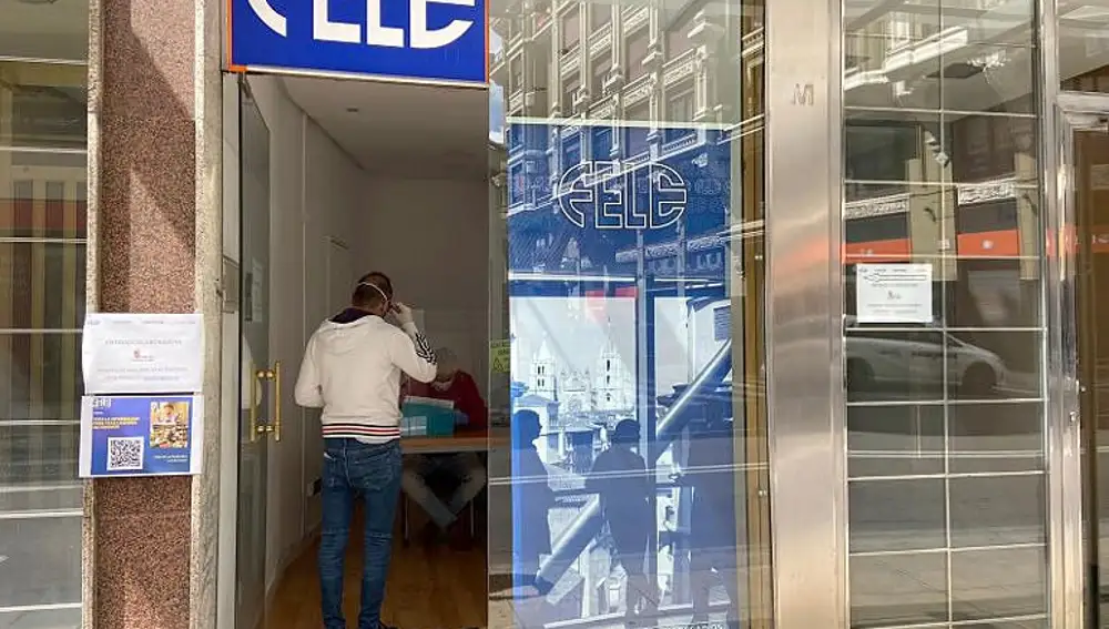 Fele entrega las mascarillas