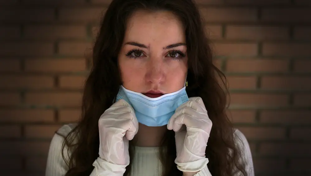 Ana Puyol, de 21 años: «Lucharé por que mi vida sea mejor que la de mis padres, pero lo veo muy complicado. Ahora debo replantearme mis objetivos y los planes que me había marcado»@ Cipriano Pastrano.