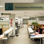 La Oficina debe notificar la respuesta de las quejas y sugerencias a las personas reclamantes en el plazo de dos meses