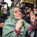 La cooperante italiana Silvia Romano a su llegada a Milán