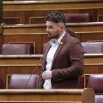 El portavoz de ERC, Gabriel Rufián, durante su intervención en la sesión de Control al Ejecutivo que se celebra este miércoles en el Congreso, en un momento en el que el Gobierno intenta recabar apoyos para aprobar una nueva prórroga del estado de alarma. EFE/ Ballesteros POOL
