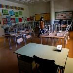GRAFCAT6812. BARCELONA, 19/05/2020.- Vista de un aula vacía de la Escola l'Estel de Barcelona este martes cuando ha comenzado la preinscripción en los colegios e institutos de Cataluña para el próximo curso, a la espera de que se definan las condiciones para la reapertura de las escuelas. EFE/Quique García