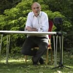 En un hecho insólito, Dominic Cummings se dirigió a la Prensa el lunes desde el jardín de Downing Street