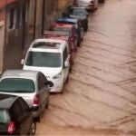 Balsa de agua formada por la tormenta caída sobre Madrid el primer día de apertura de las terrazas (Imagen Telemadrid)