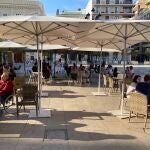 Terraza en la plaza de la Virgen de Valencia