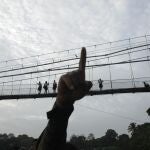 El Tapón del Darien es una de las regiones más peligrosas del mundo por diversos motivos que hacen prácticamente imposible pasar la frontera entre Panamá y Colombia, y por ende, de América del Sur al Norte