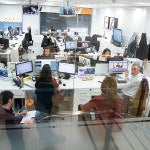 Reportaje por el 30 aniversario de Antena 3. Im√°genes de la redacci√≥n as√≠ como de Espejo Publico y Noticias del mediod√≠a.