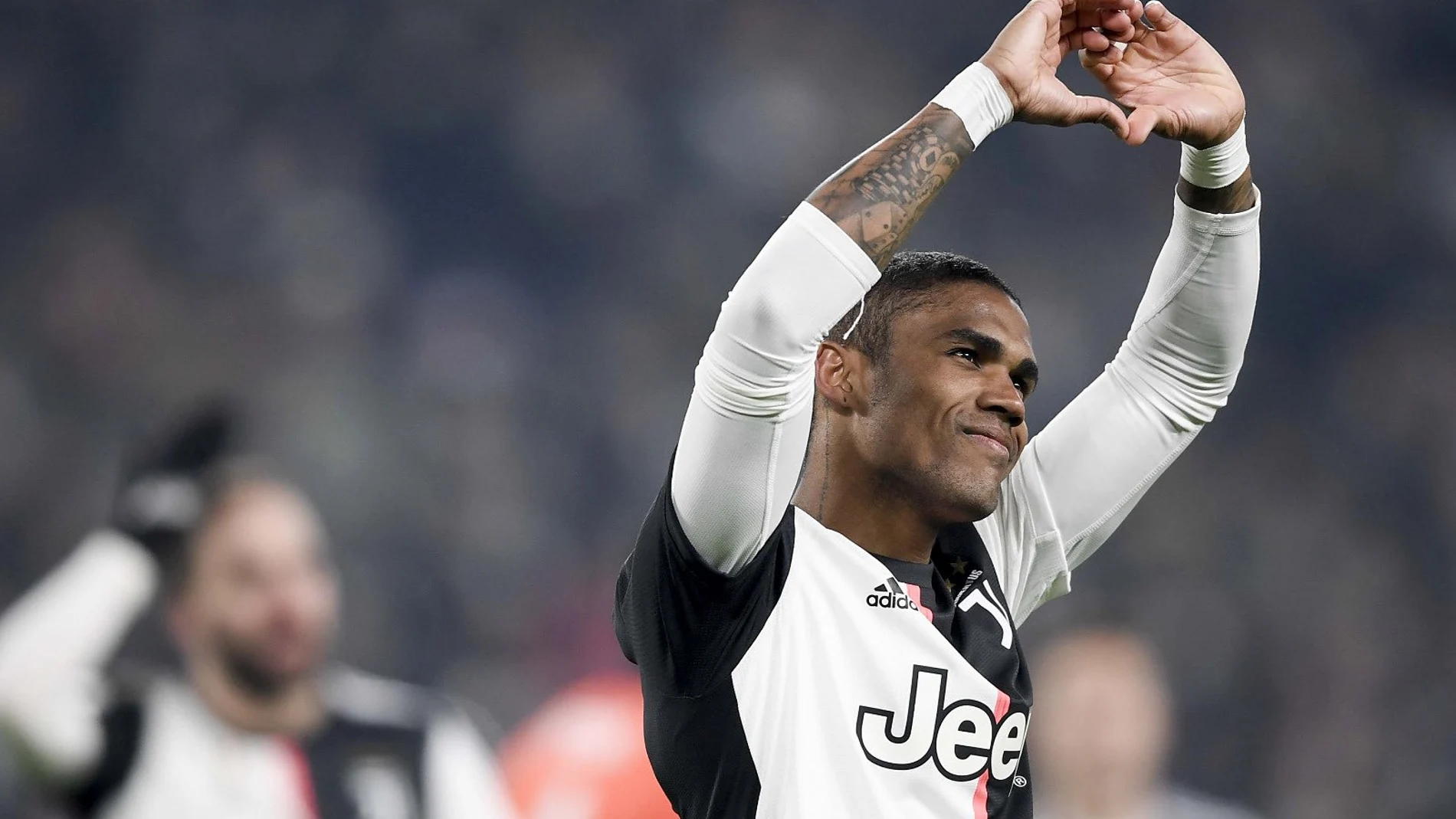 Douglas Costa