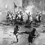 Una escena de «El nacimiento de una nación, de Grffith, película de 1915 tachada de plenamente racista
