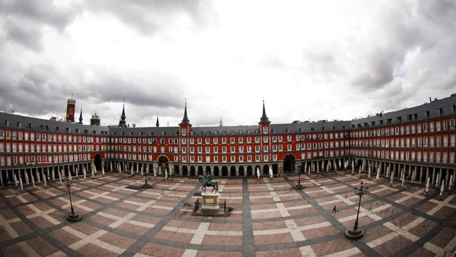 La Plaza Mayor de Madrid desierta seguramente sea alguna de las imágenes que elijan los participantes