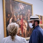 Visitantes en el Museo Nacional del Prado, en el primer día en el que abre sus puertas tras haber permanecido casi tres meses clausurado a causa de la pandemia por coronavirus, en Madrid (España) a 6 de junio de 2020.06 JUNIO 2020;MADRID;COMUNIDAD DE MADRID;COVID-19;CORONAVIRUS;MUSEOS;ARTE;EL PRADOJesús Hellín / Europa Press06/06/2020