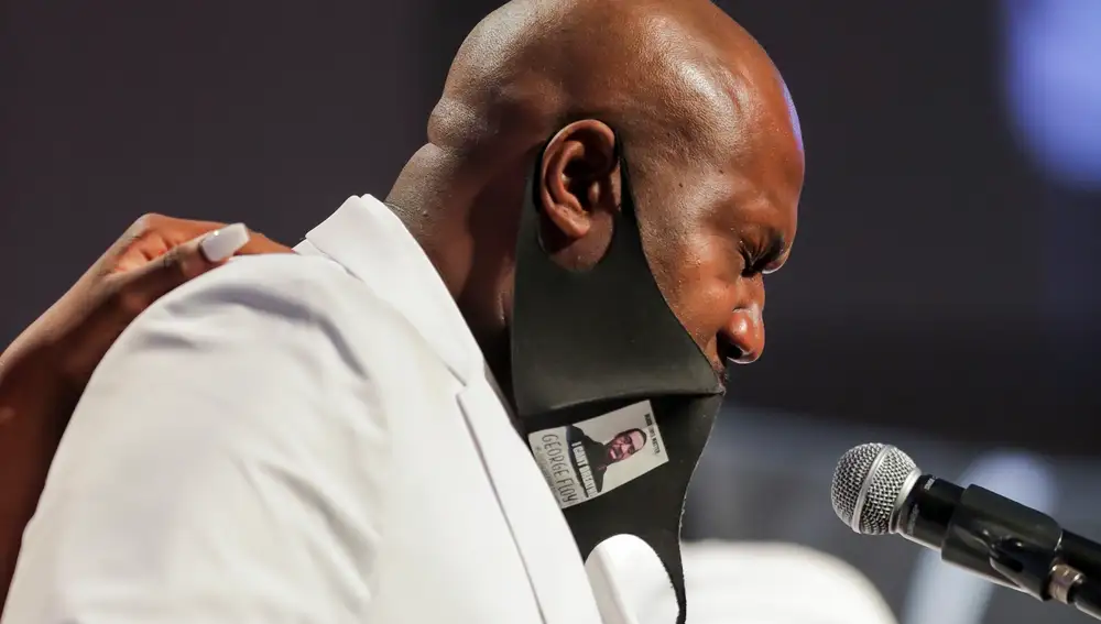 Philonise Floyd se emociona al recordar a su hermano