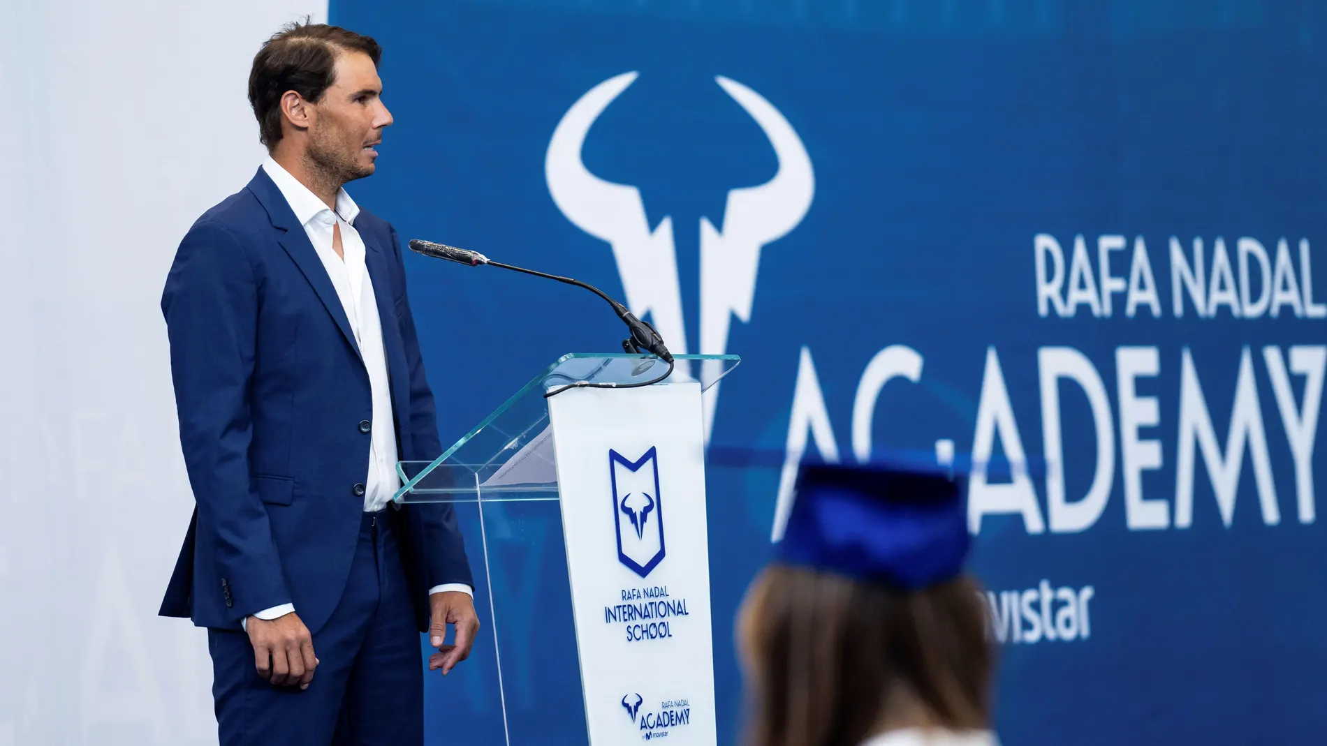 Nadal gradúa a sus alumnos con mensajes virtuales de Federer y Sharapova