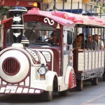 Tren turístico similar al accidentado