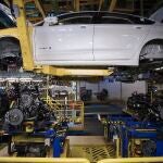 Producción del Ford Mondeo híbrido en Almussafes (Valencia)