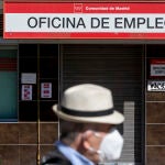 Hay ocasiones en las que intentar hacer un trámite online o ir a una oficina de la administración pública para encontrársela cerrada viene a ser lo mismo.