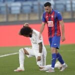 Marcelo pone la rodilla en tierra para homenajear a George Floyd