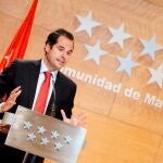 El vicepresidente de la Comunidad de Madrid, Ignacio Aguado, en rueda de prensa posterior al Consejo de Gobierno extraordinario