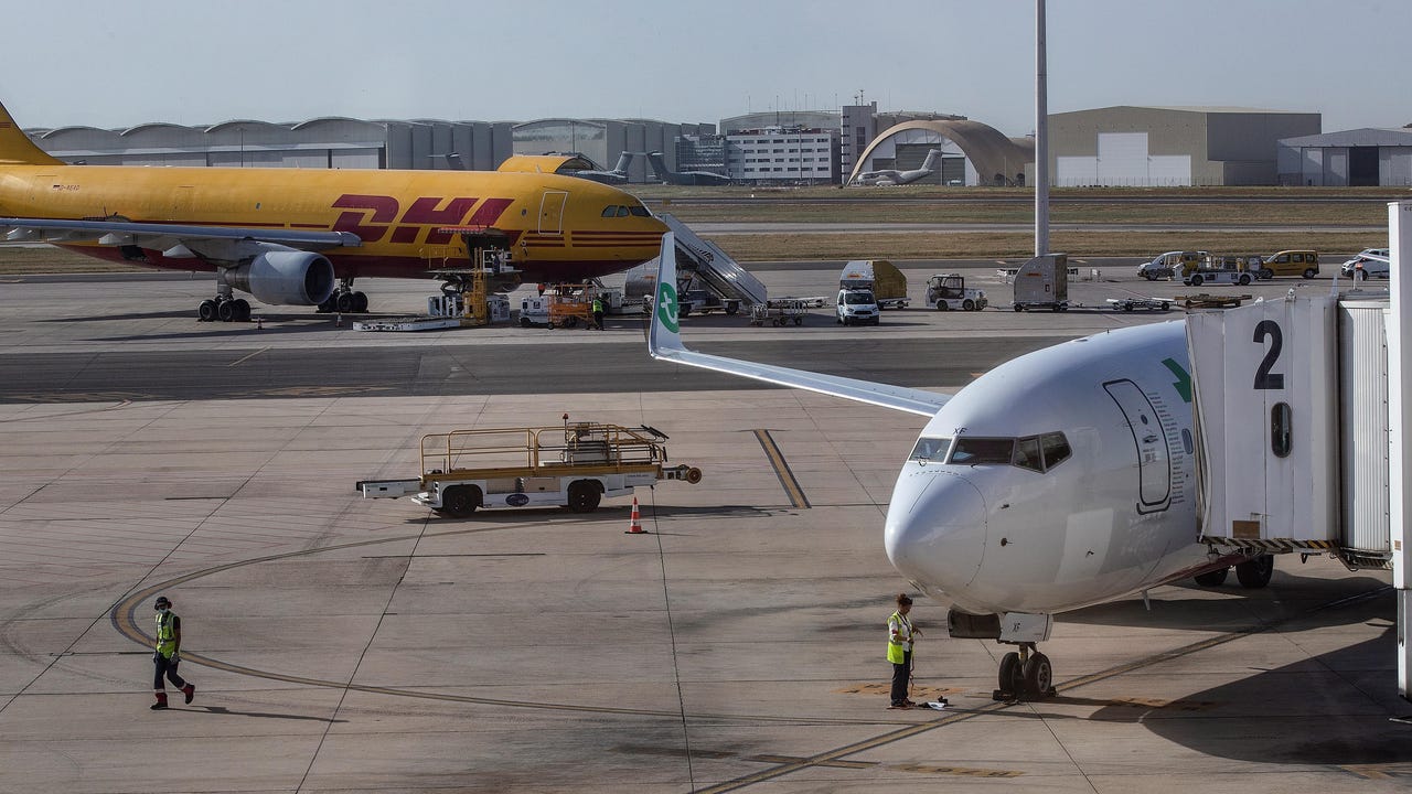 Aterriza en Sevilla el primer vuelo directo con procedencia Estambul
