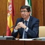 El vicepresidente de la Junta y consejero de Turismo, Regeneración, Justicia y Administración Local, Juan Marín, durante una comisión de su ramo