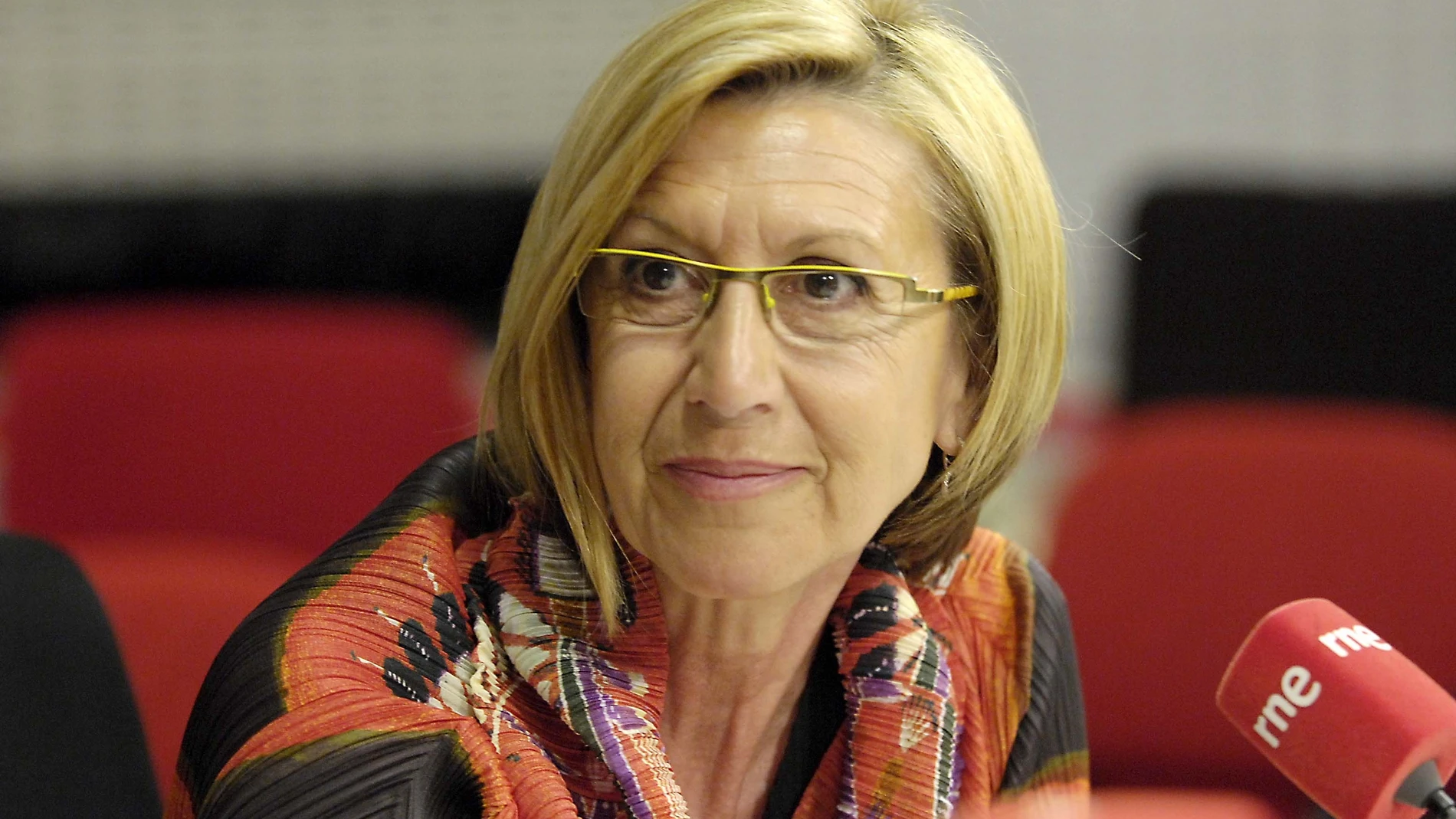 Rosa Díez denuncia al Gobierno y a Fernando Simón ante el Supremo por retrasar la obligación de usar mascarillas