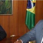 El presidente de Brasil, Jair Bolsonaro, y el ministro de Educación, Carlos Alberto Decotelli.CARLOS ALBERTO DECOTELLI / TWITT30/06/2020